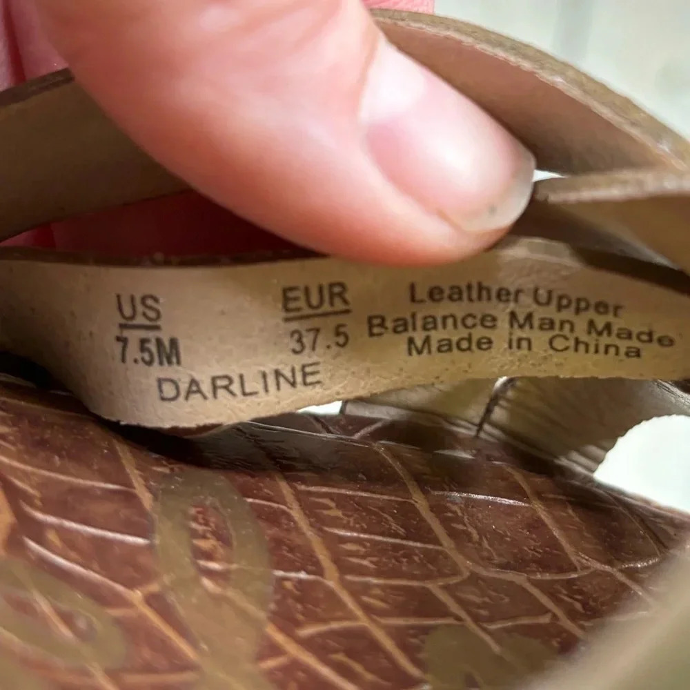 Sam Edelman Darlene GOLD Metallic Sandals 7.5 - Picture 9 of 10